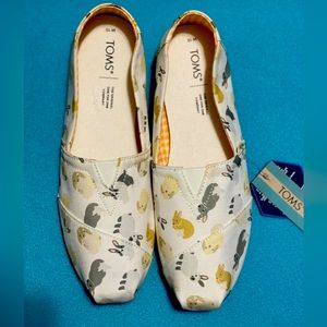 Toms size 10 bunny print